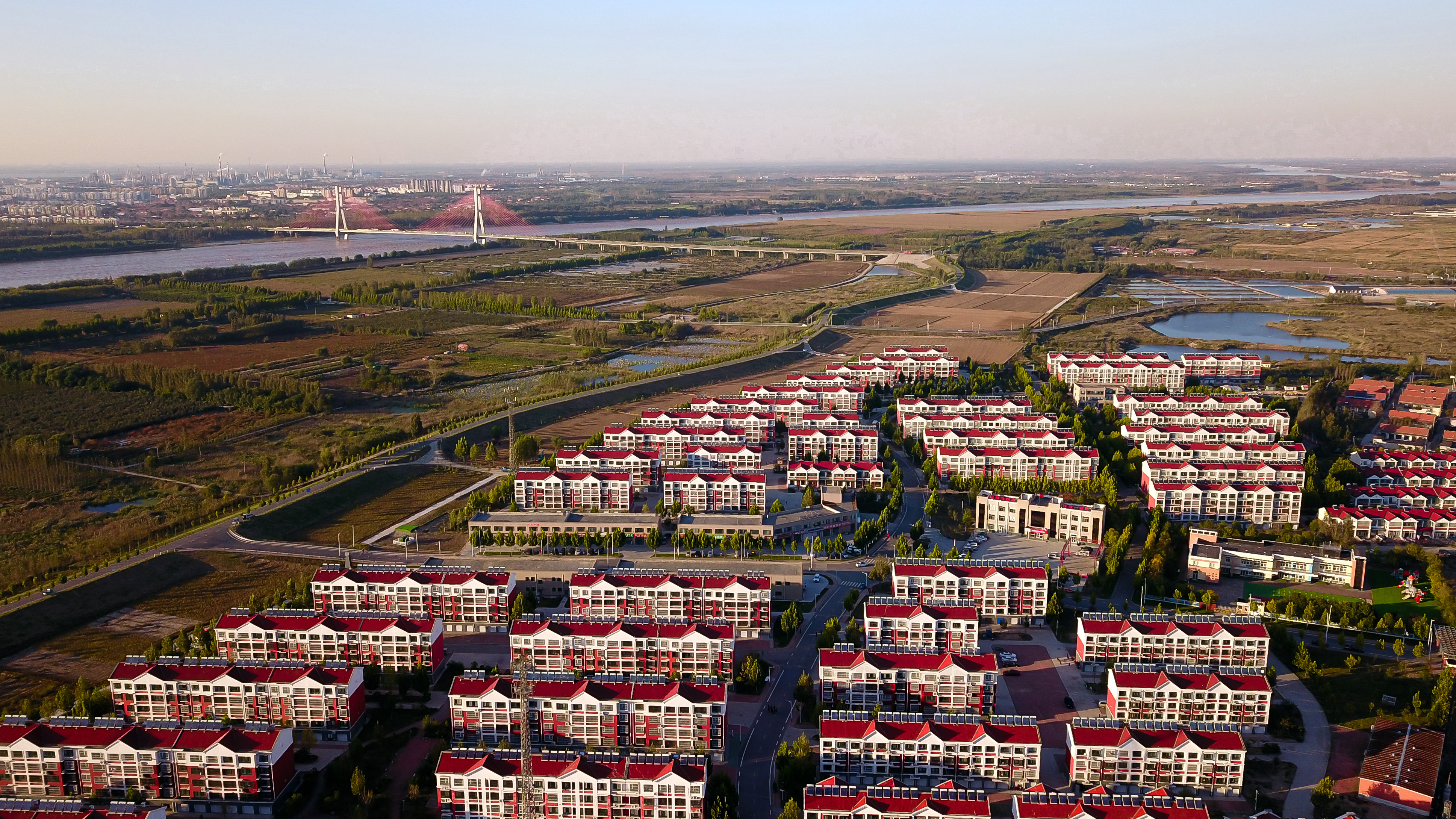 发挥好基层党组织战斗堡垒作用,努力把社区建成人民群众幸福家园。图为东营市杨庙社区。 发挥好基层党组织战斗堡垒作用,努力把社区建成人民群众幸福家园。图为东营市杨庙社区。