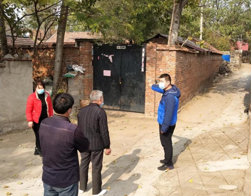 守护群众脚下安全 安全防坠网织密防护网 (守护群众安危)-初仟社区