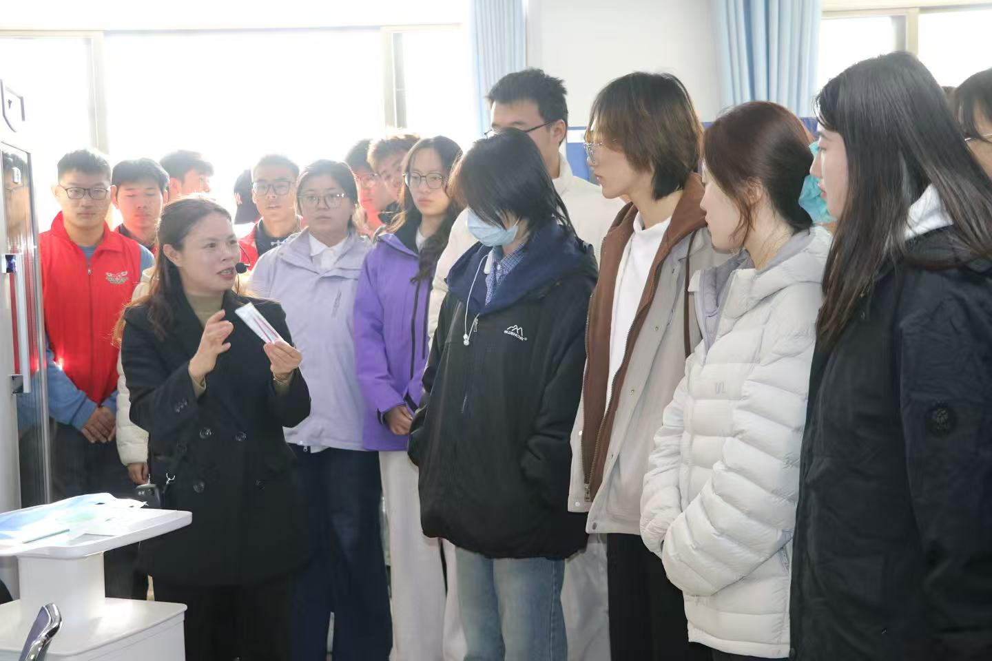 “献血传递希望 携手挽救生命”菏泽市中心血站举行大学生开放日活动