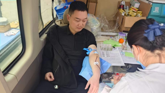 &ldquo;热血汇聚正能量 雷锋精神润丹心&rdquo;中国联通菏泽市牡丹区分公司开展无偿献血活动