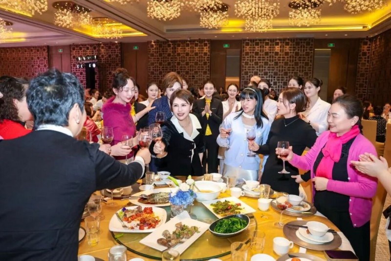 上海事业群专场!莎蔓莉莎2026工作预告会盛大启幕