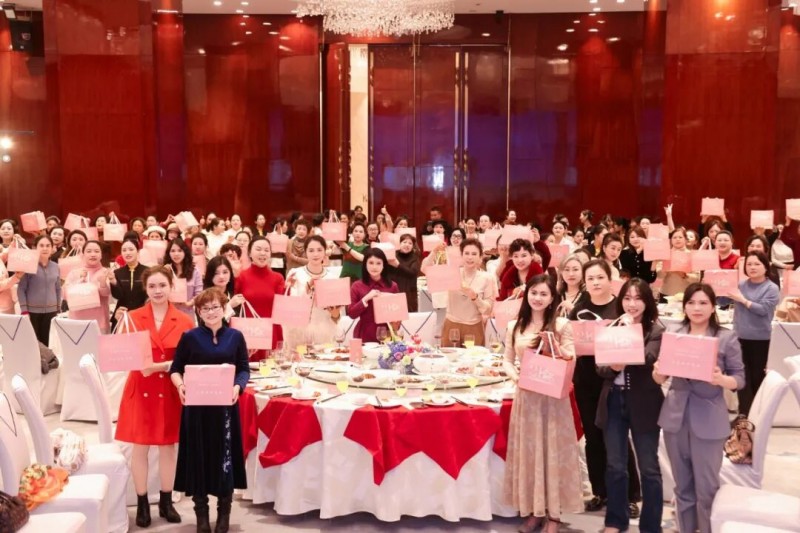 西南事业部专场!莎蔓莉莎2026工作预告会盛大启幕